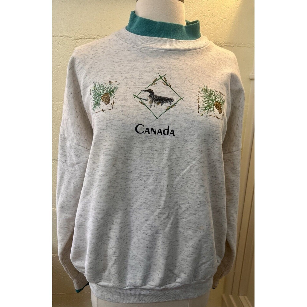 Vintage 1980s/90s Gray Canadian Sweatshirt Duck Pinecones Made In Canada‎ Small